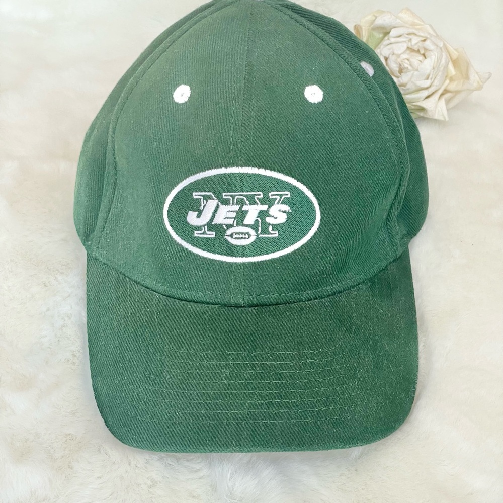 Men's NEW YORK JETS official NFL Adjustable hat. Great shape! Green w/ white log